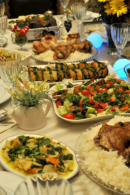 Yemekli Davet
